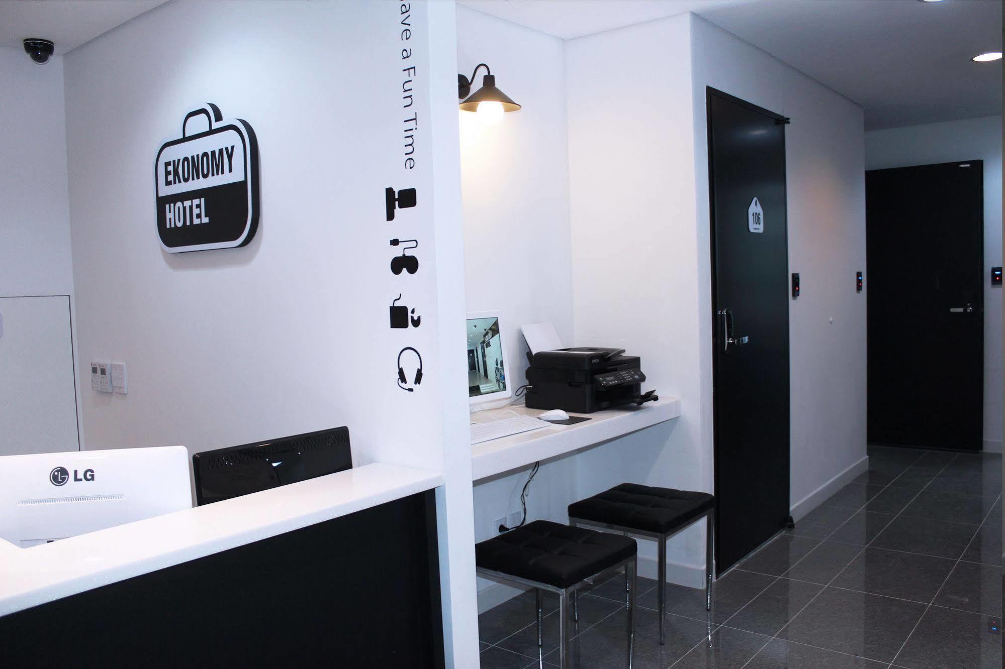 Ekonomy Hotel Dongdaemun Seoul Ngoại thất bức ảnh
